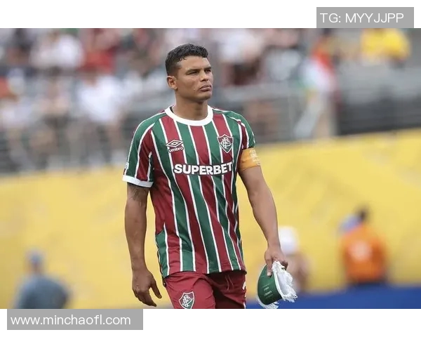 哪些顶级球星在足球青训时期展现出超群天赋与非凡潜力 哪些顶级球星在足球青训时期展现出超群天赋与非凡潜力