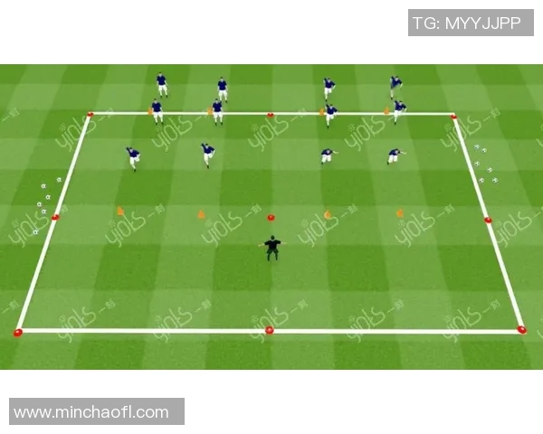 足球球星正面运球技巧解析与实战应用训练方法分享 足球球星正面运球技巧解析与实战应用训练方法分享