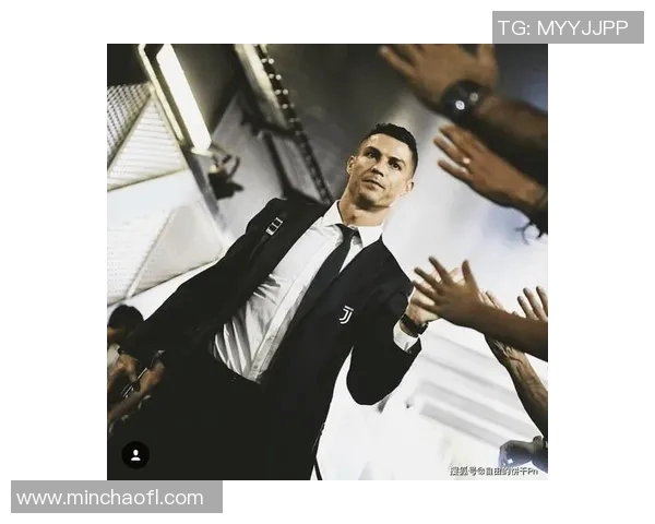 足球球星身份与个人品牌的融合探析及其对全球足球文化的影响 足球球星身份与个人品牌的融合探析及其对全球足球文化的影响